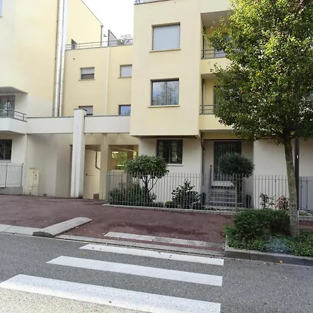 Les Aiguieres - Idealement Situe Sur Les Bord Du Lac, Agreable 3 Pieces ! Mae-6384 * 艾克斯莱班