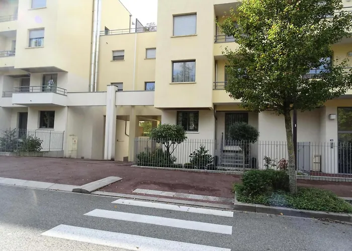 Les Aiguieres - Idealement Situe Sur Les Bord Du Lac, Agreable 3 Pieces ! Mae-6384 * 艾克斯莱班