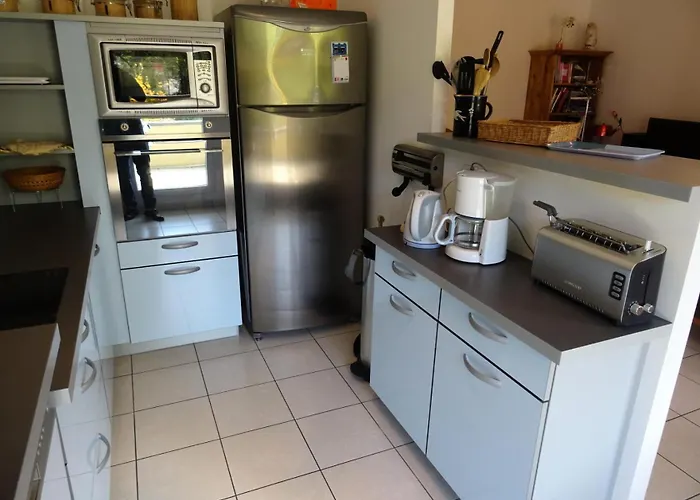 Apartment Les Aiguieres - Idealement Situe Sur Les Bord Du Lac, Agreable 3 Pieces ! Mae-6384